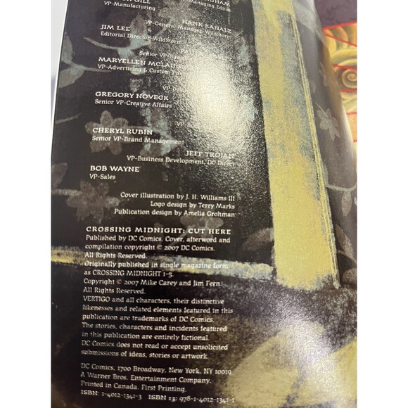 Crossing Midnight: Cut Here By Mike Carey Vertigo Comics Graphic Novel 2007 - Picture 8 of 10